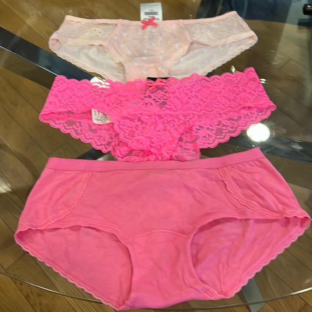 NEW Gilly Hicks Hollister 3 Set Pink Panties